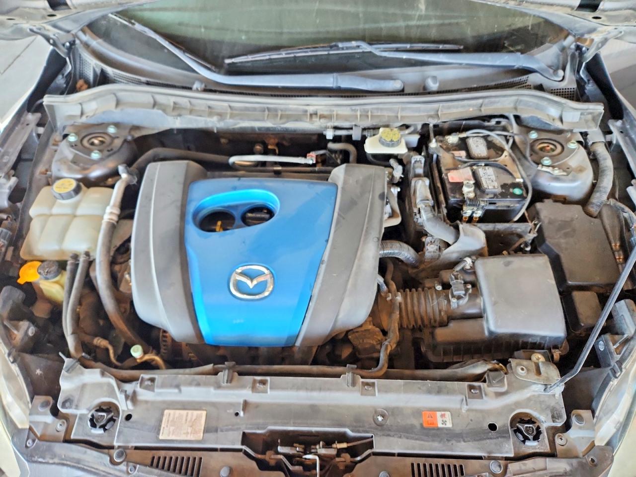 Mazda 3 I
