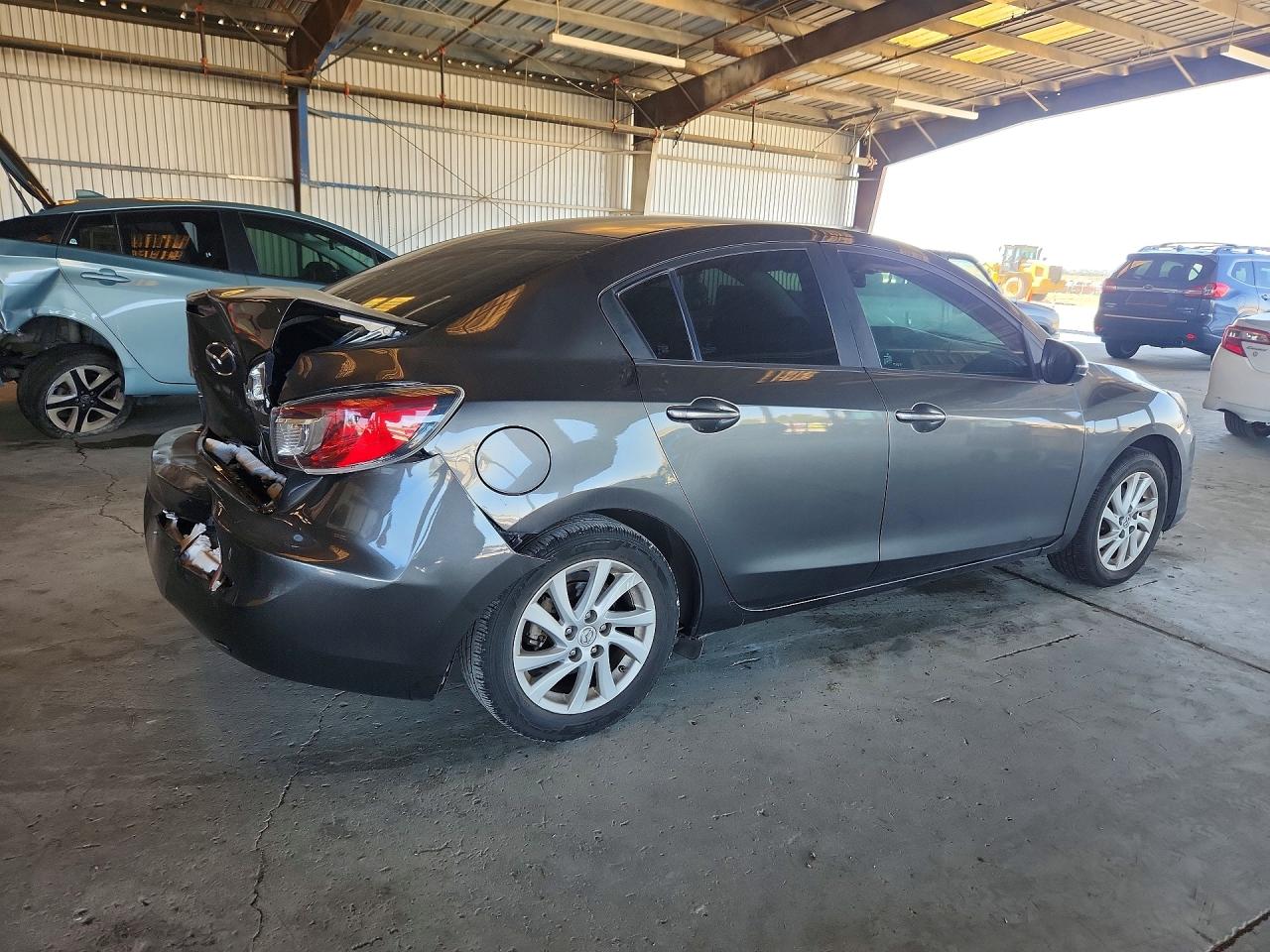 Mazda 3 I