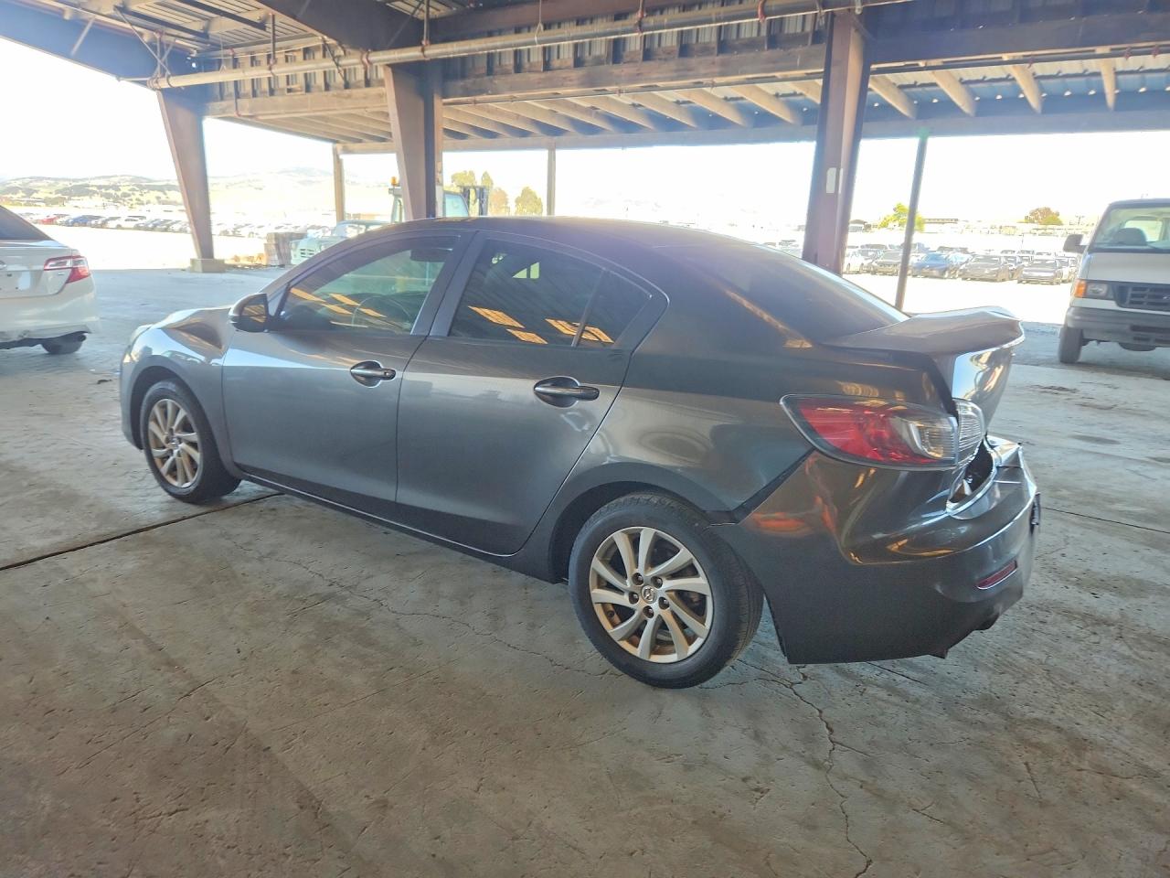 Mazda 3 I