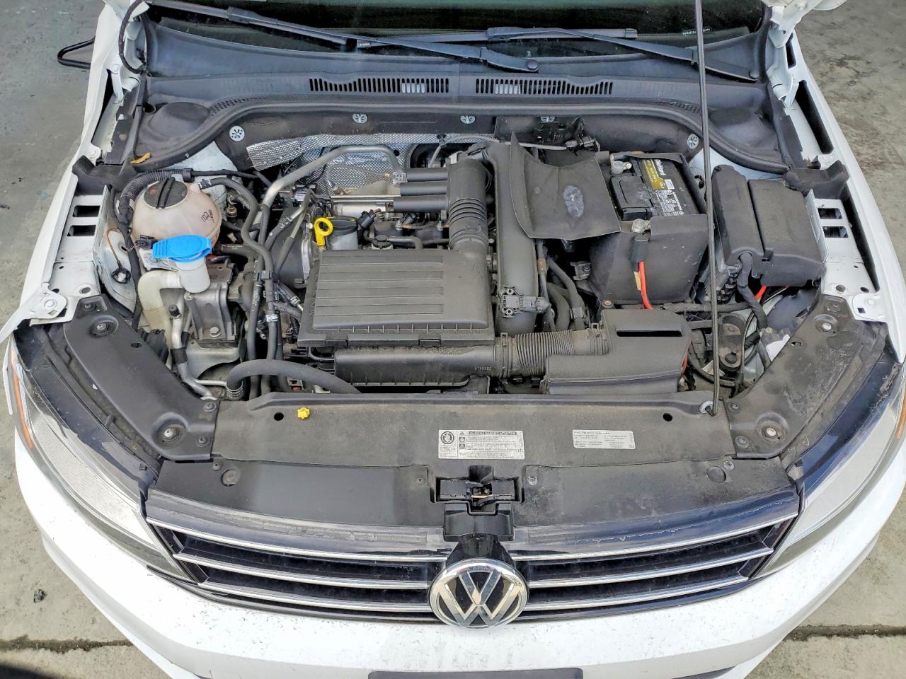 Volkswagen Jetta S