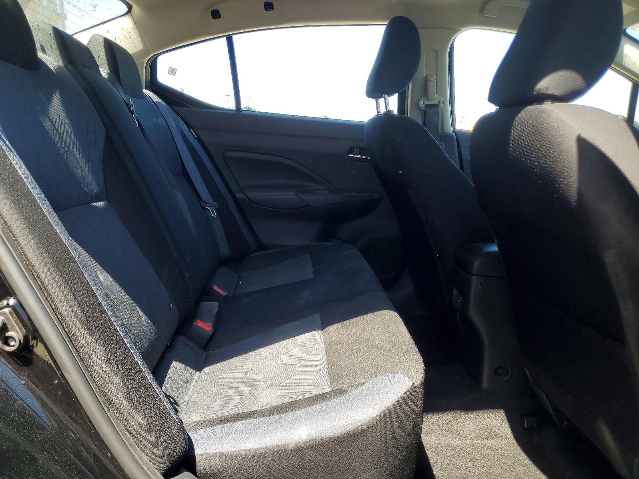 Nissan Versa Sv
