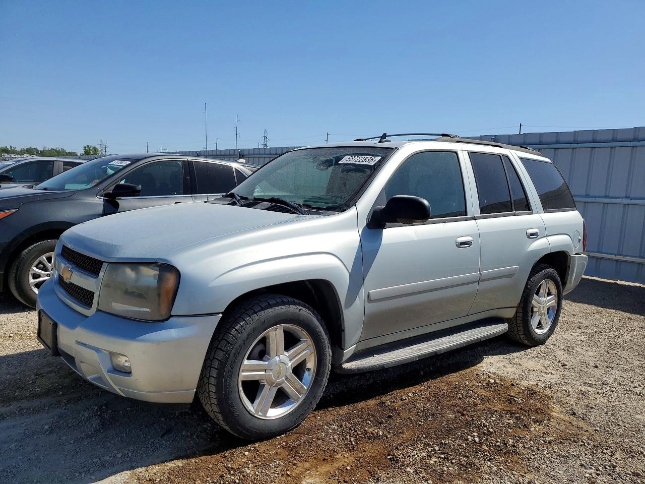 Salvage Chevrolet Trailblazer Image