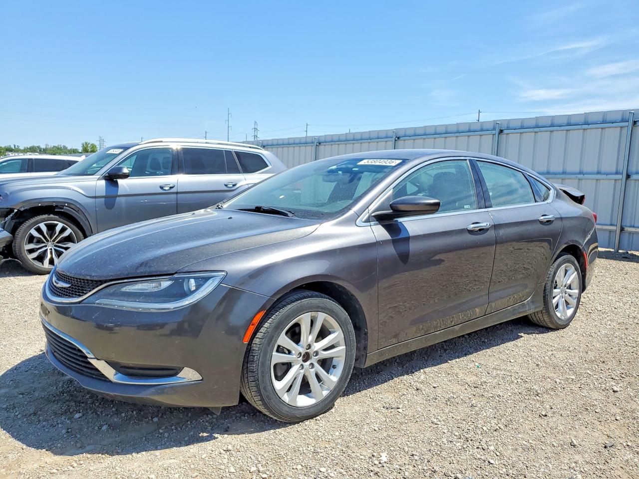 Salvage Chrysler 200 Image