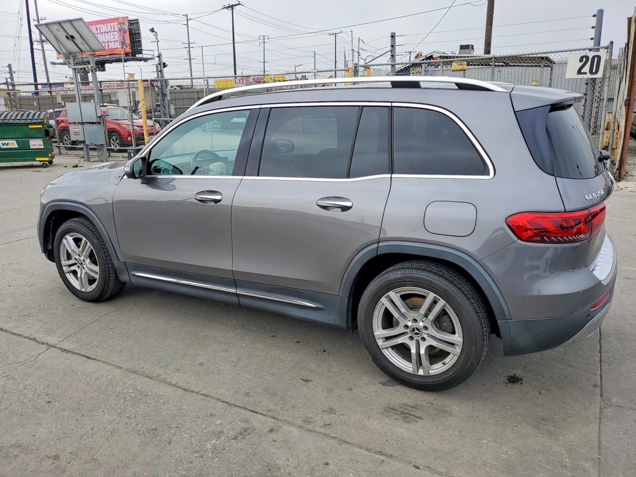 Mercedes-Benz GLB 250