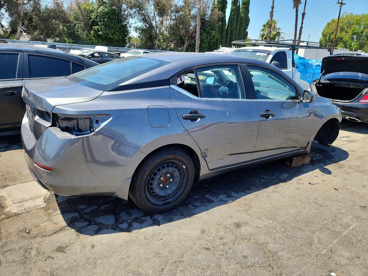 Nissan Sentra S