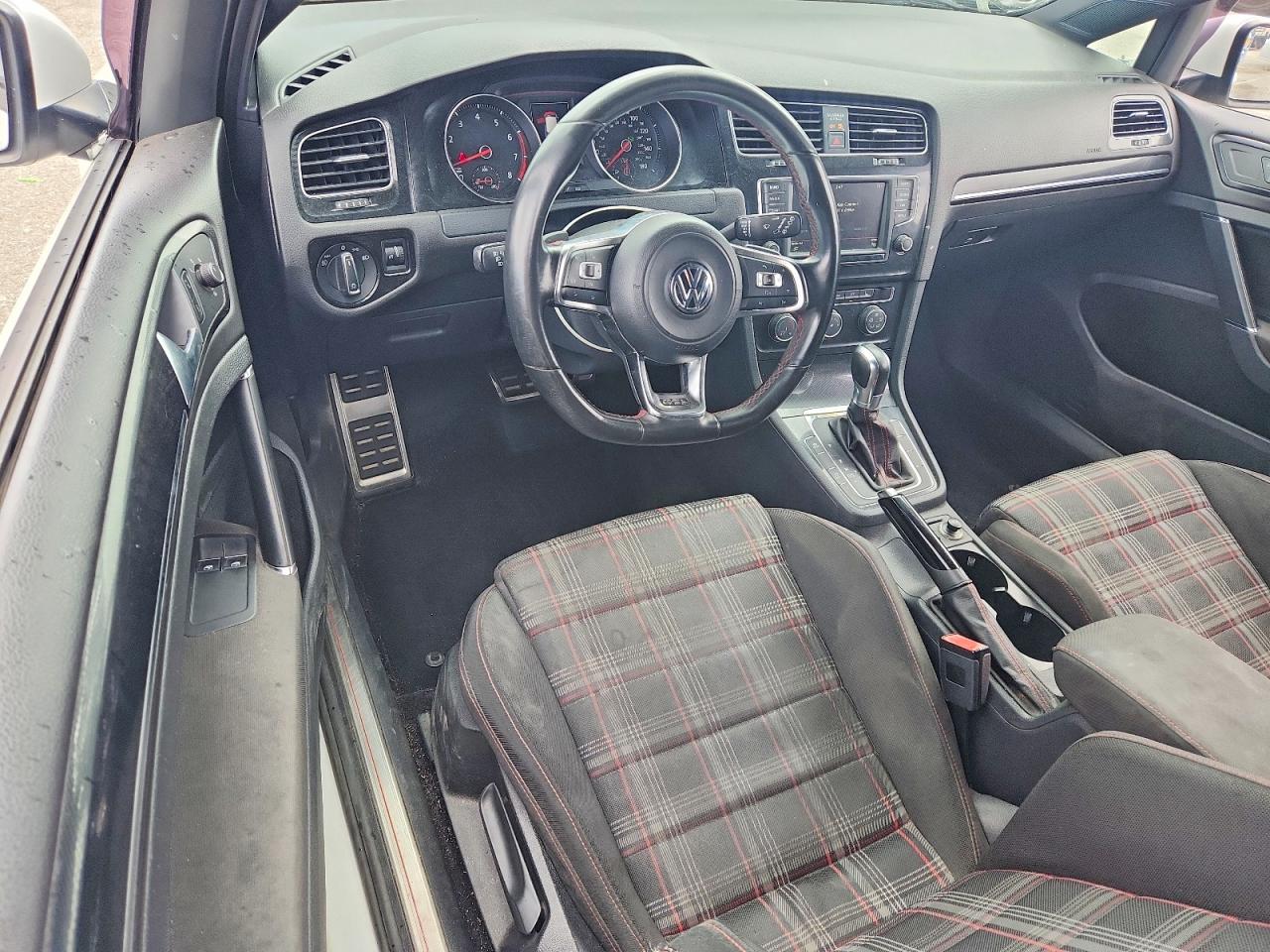 Volkswagen GTI S