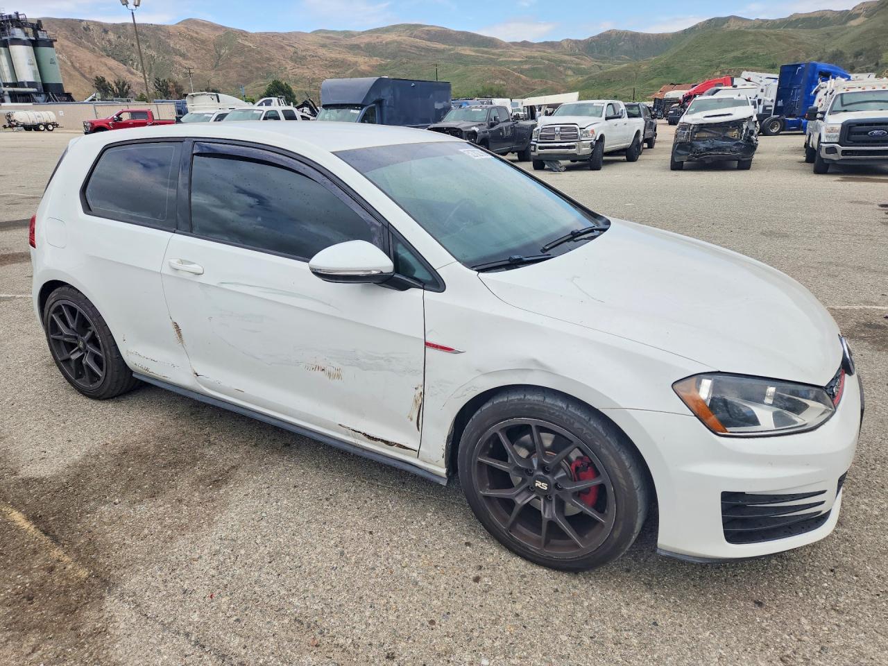 Volkswagen GTI S
