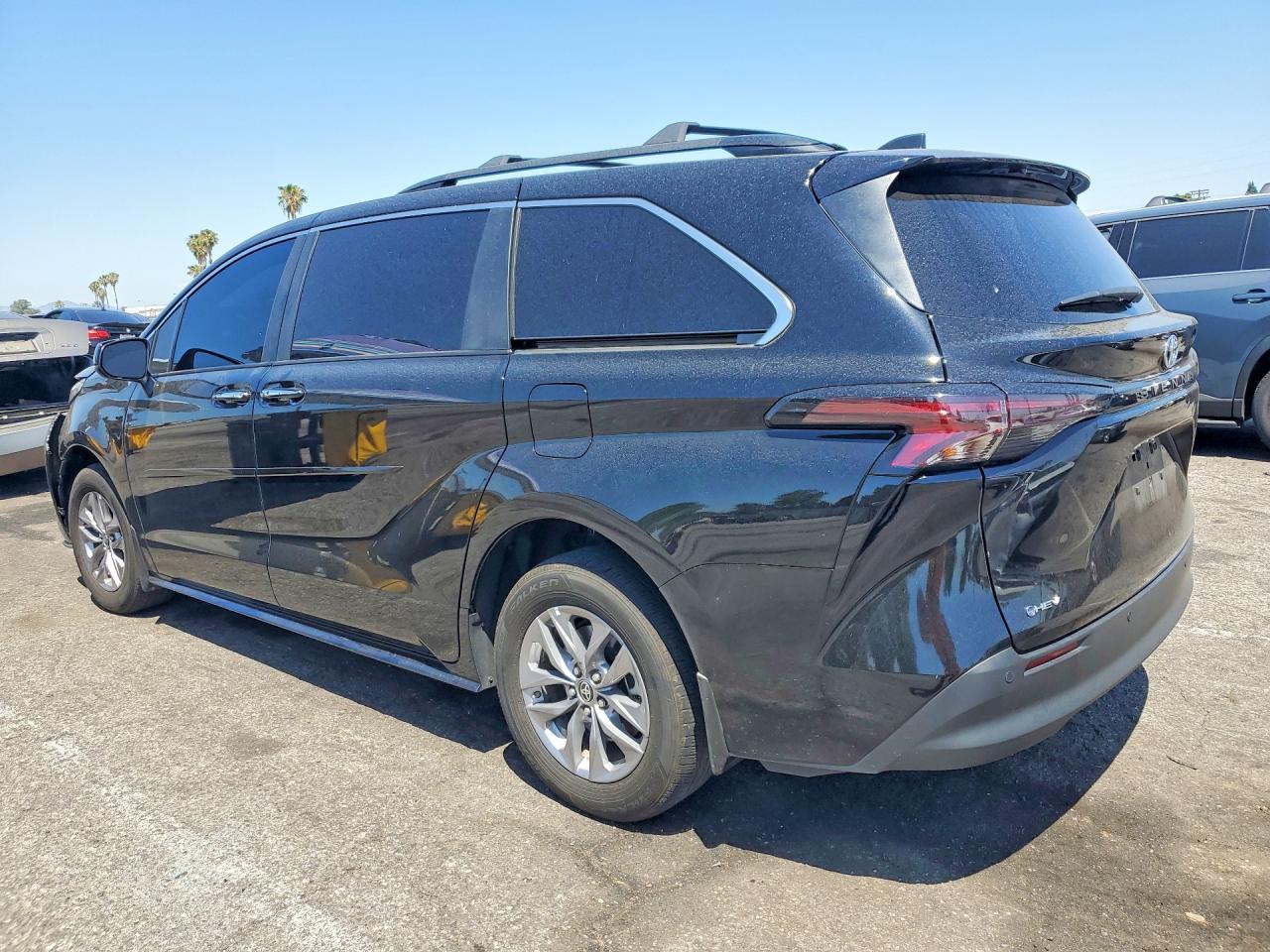 Toyota Sienna Xle 8-passenger