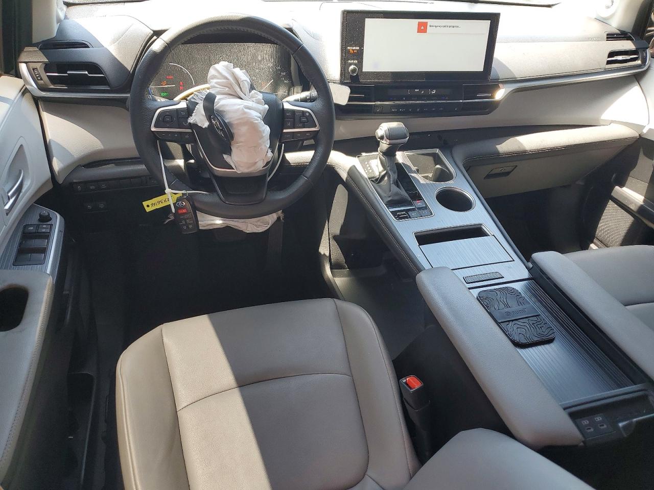 Toyota Sienna Xle 8-passenger