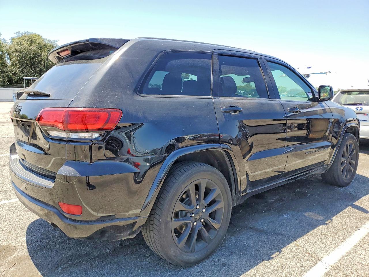 Jeep Grand Cherokee Laredo