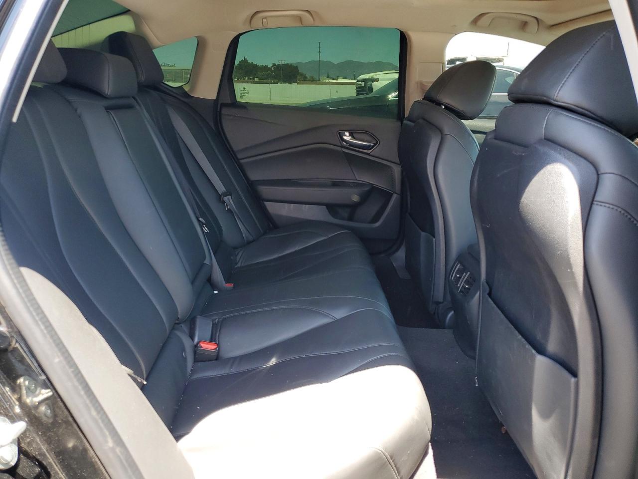 Acura TLX