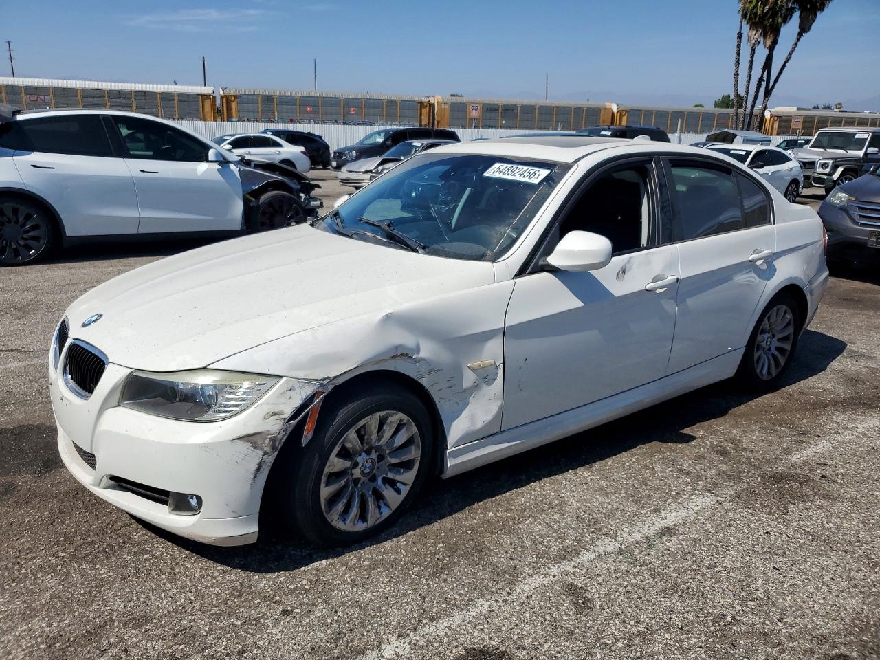 Salvage BMW 3 Series Image
