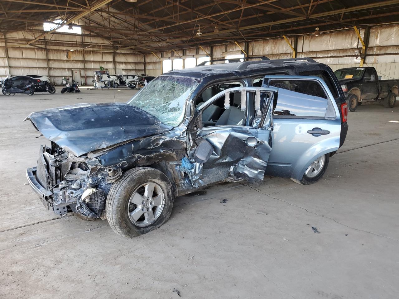 Salvage Ford Escape Image