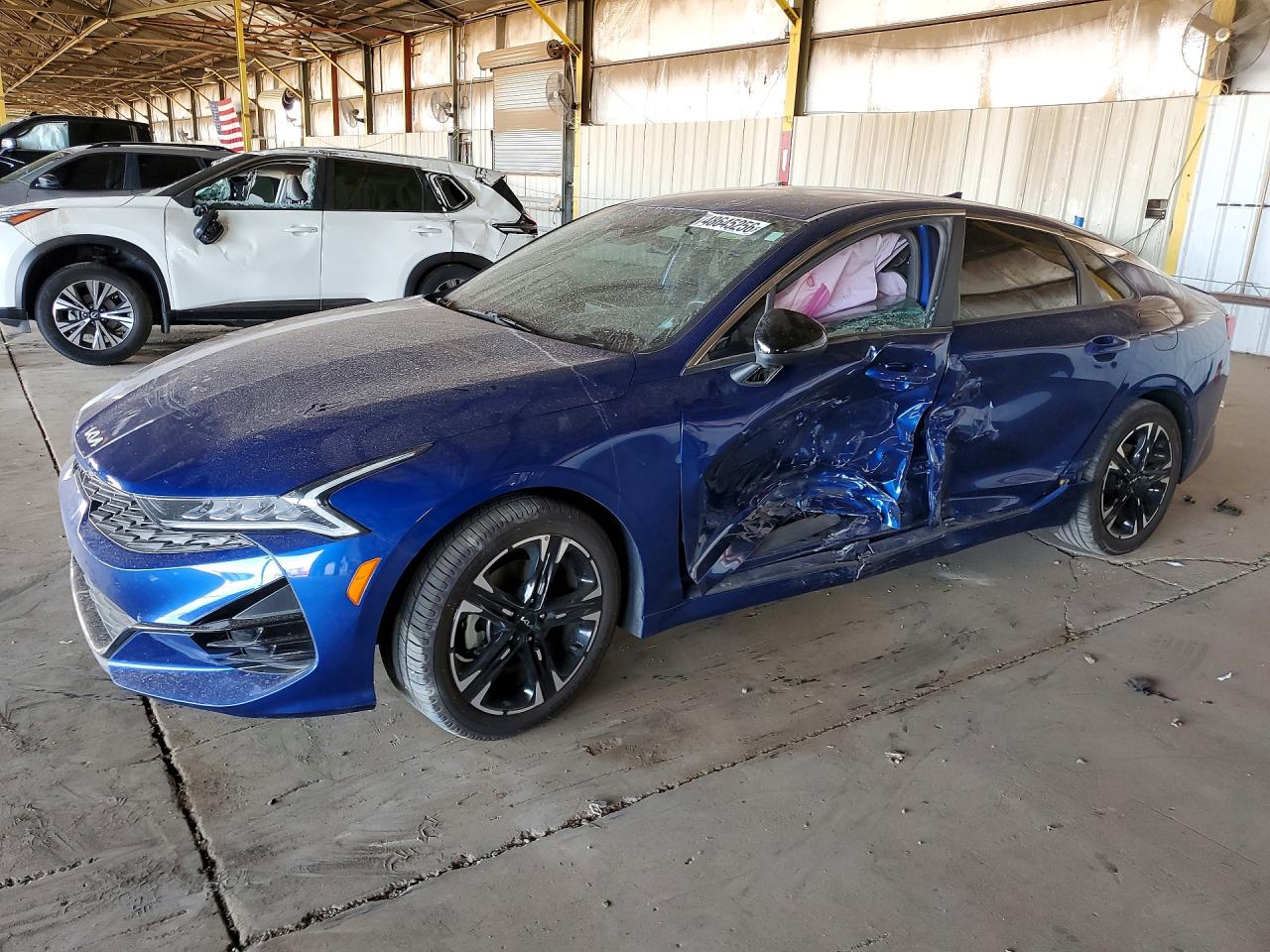 Salvage Kia K5 Image