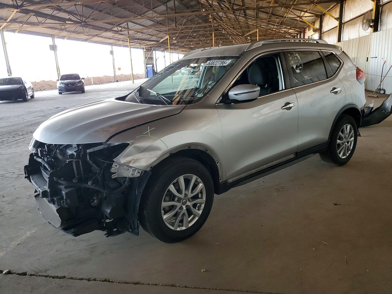 Salvage Nissan Rogue Image