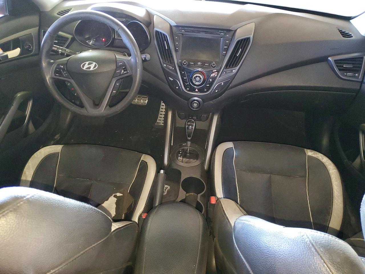 Hyundai VELOSTER Turbo