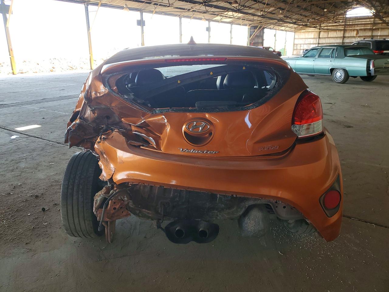 Hyundai VELOSTER Turbo