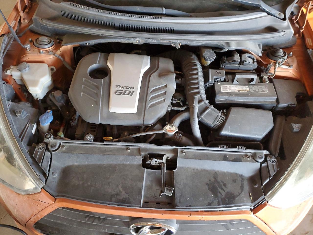 Hyundai VELOSTER Turbo