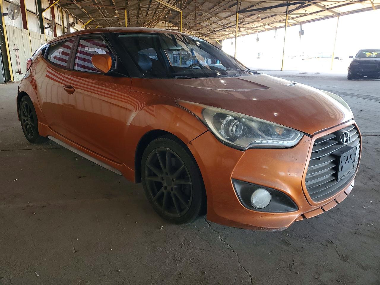 Hyundai VELOSTER Turbo