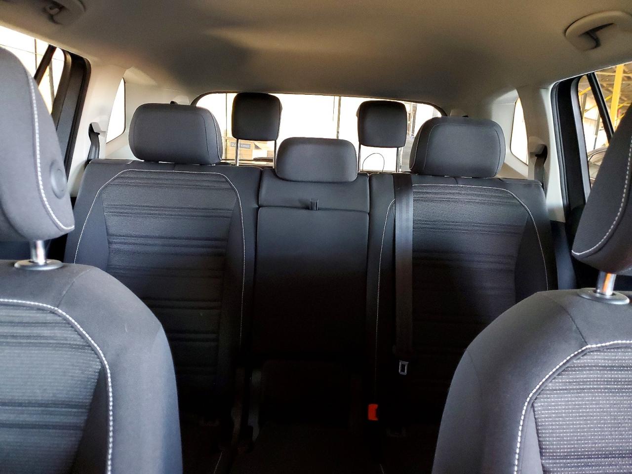 Volkswagen Tiguan S