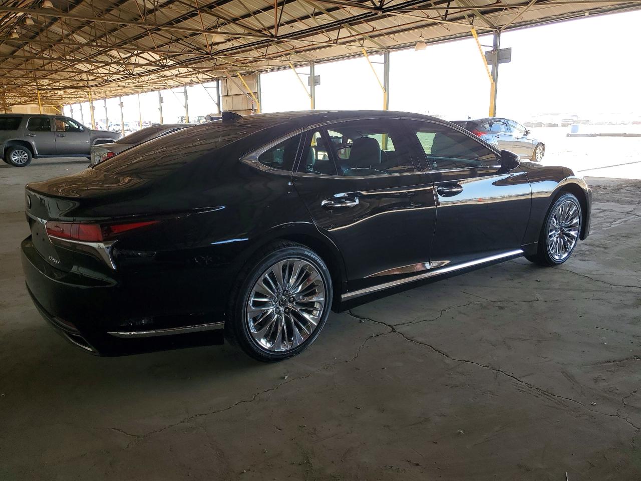 Lexus LS Base