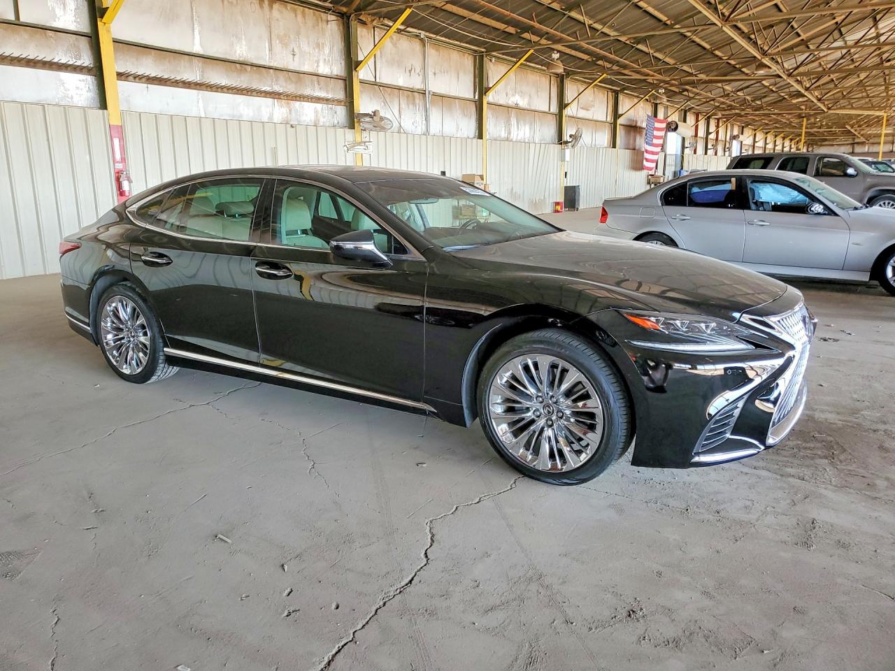 Lexus LS Base