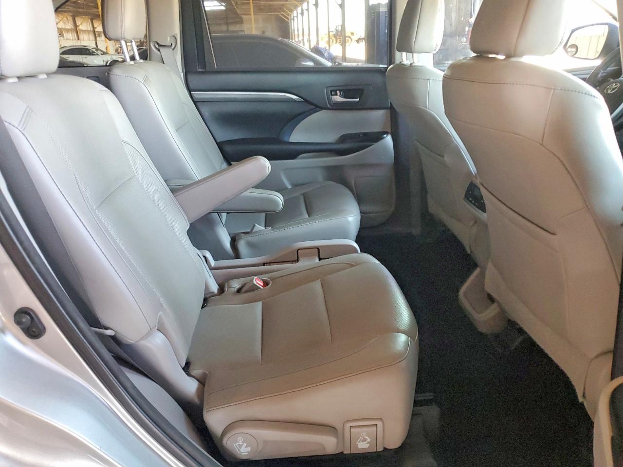 Toyota Highlander Limited