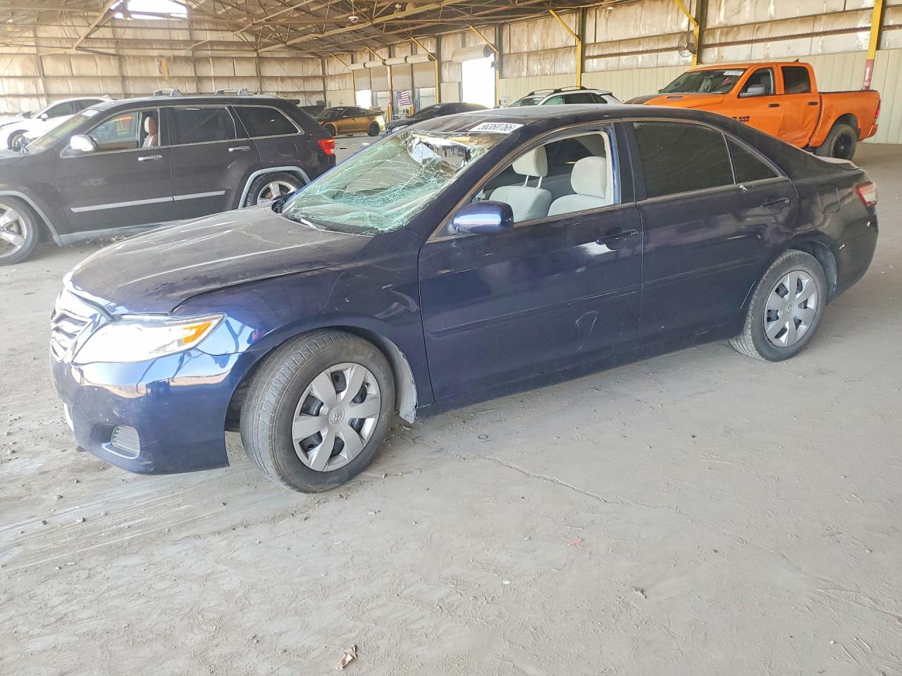 Salvage Toyota Camry Image