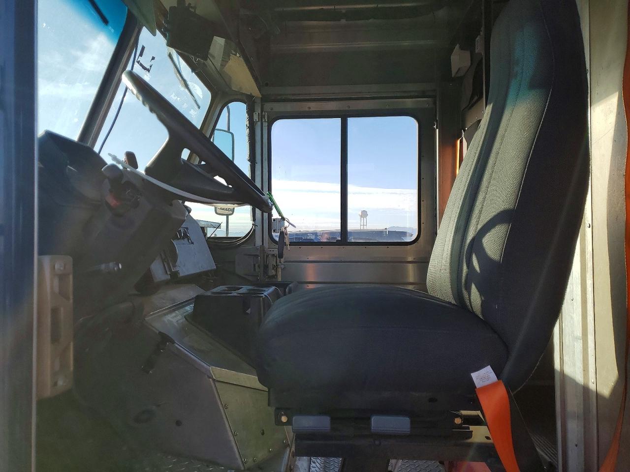 Freightliner Mt45