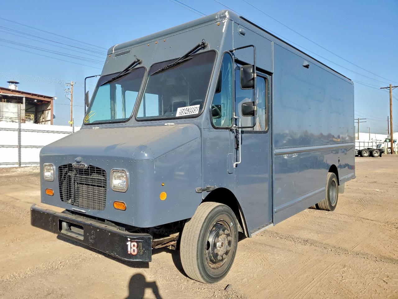 Salvage Freightliner Chassis Image