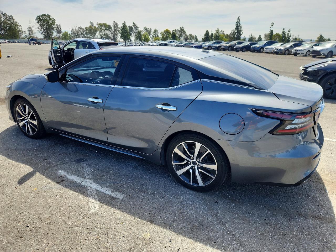 Nissan Maxima Sv