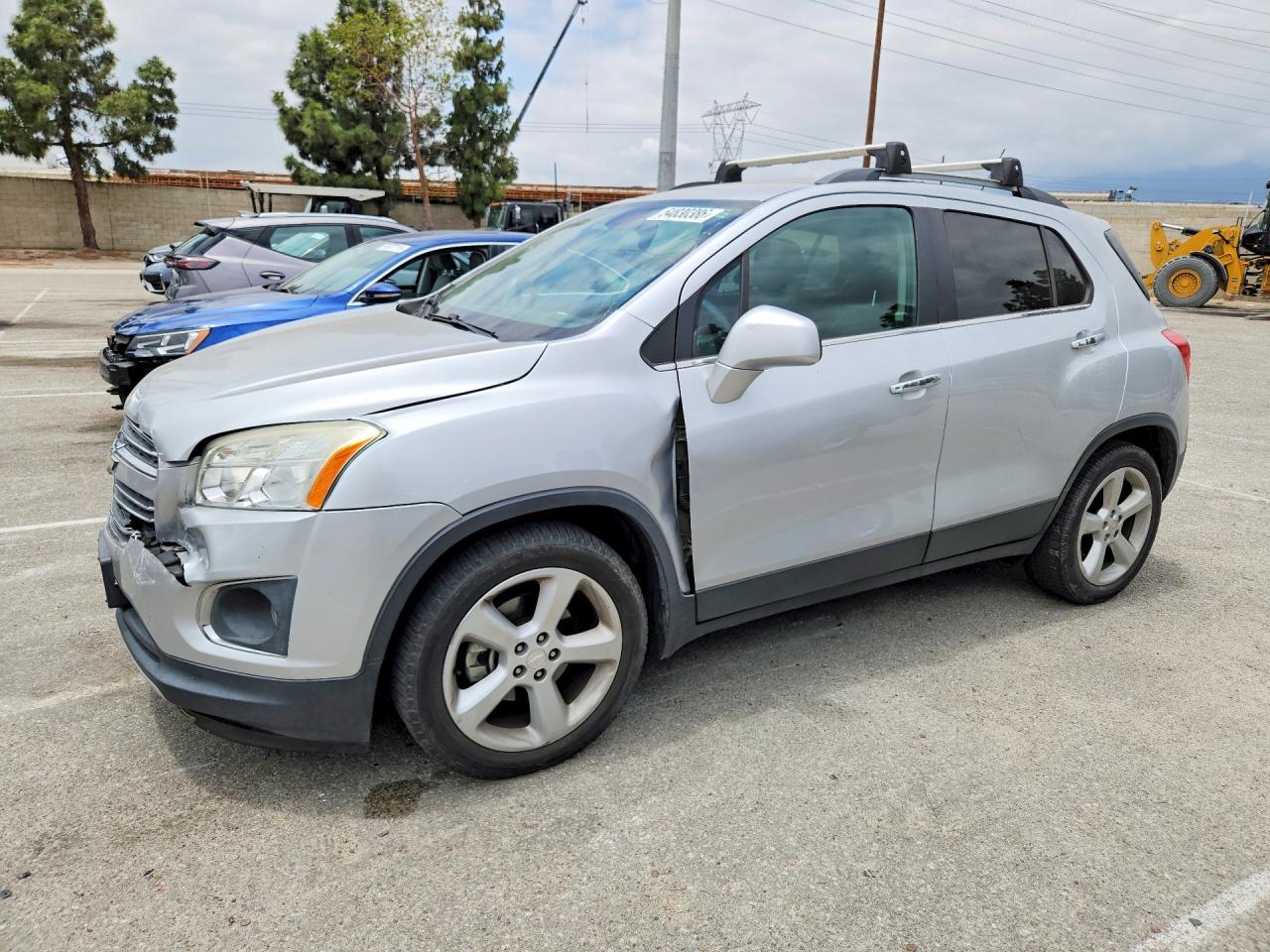 Salvage Chevrolet Trax Image