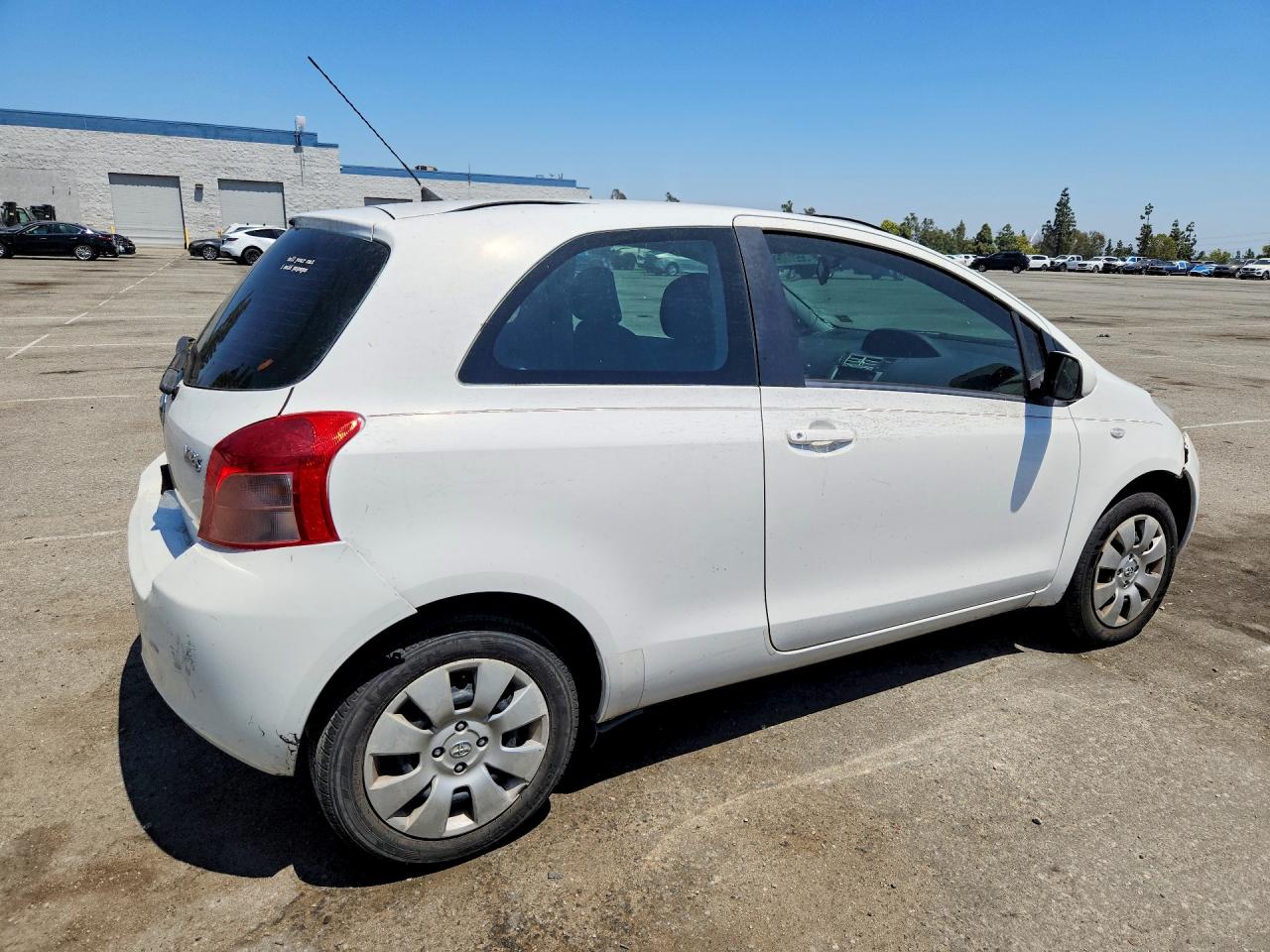 Toyota Yaris Base