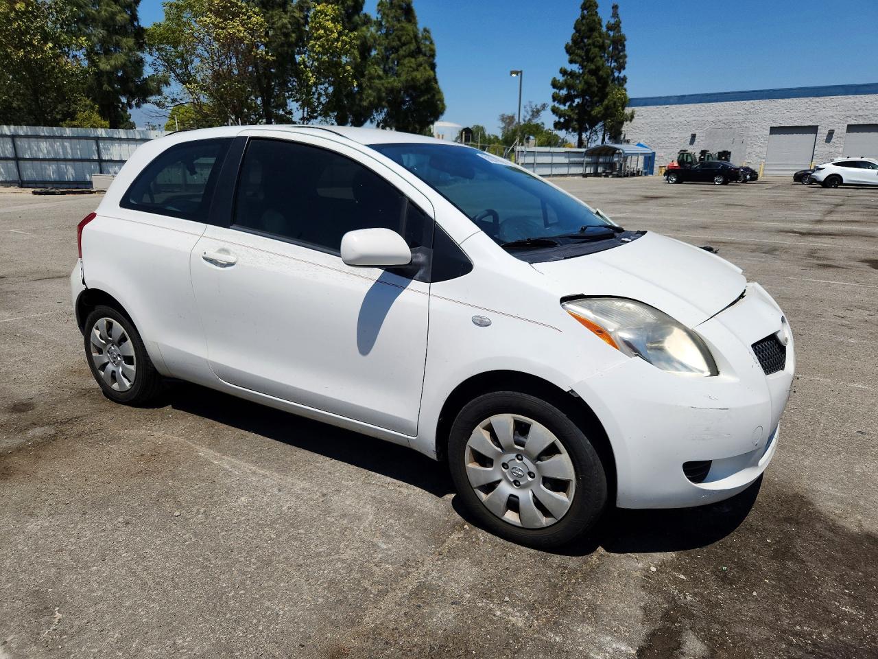 Toyota Yaris Base