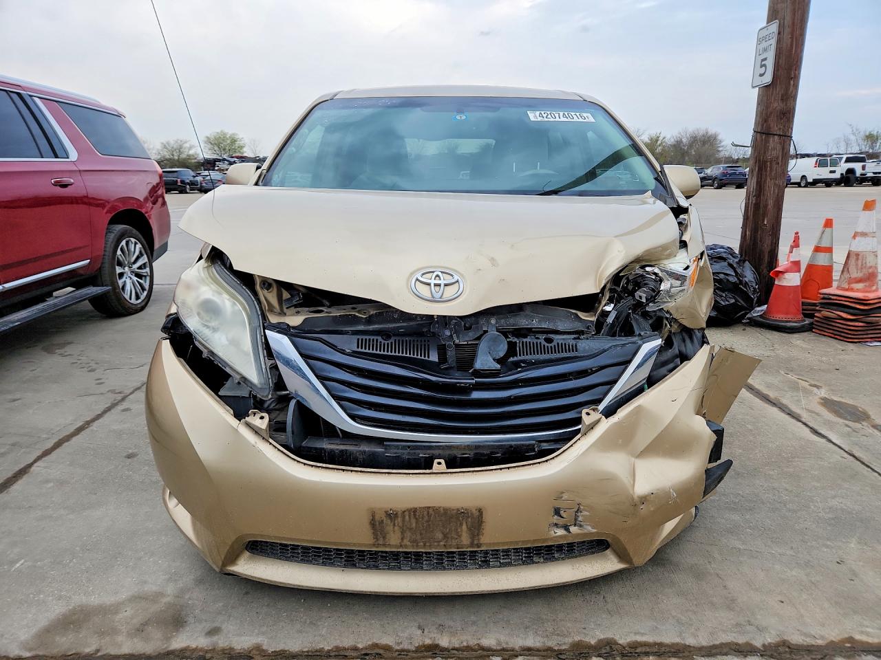 Toyota Sienna Le