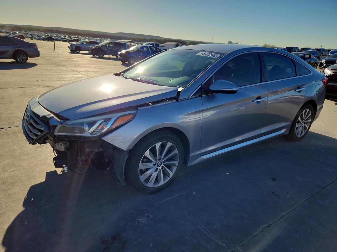 Salvage Hyundai SONATA Image