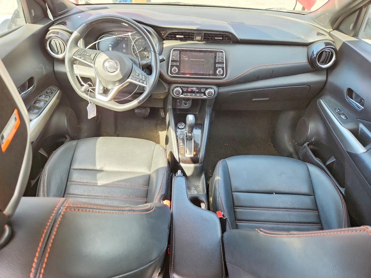 Nissan Kicks Sr