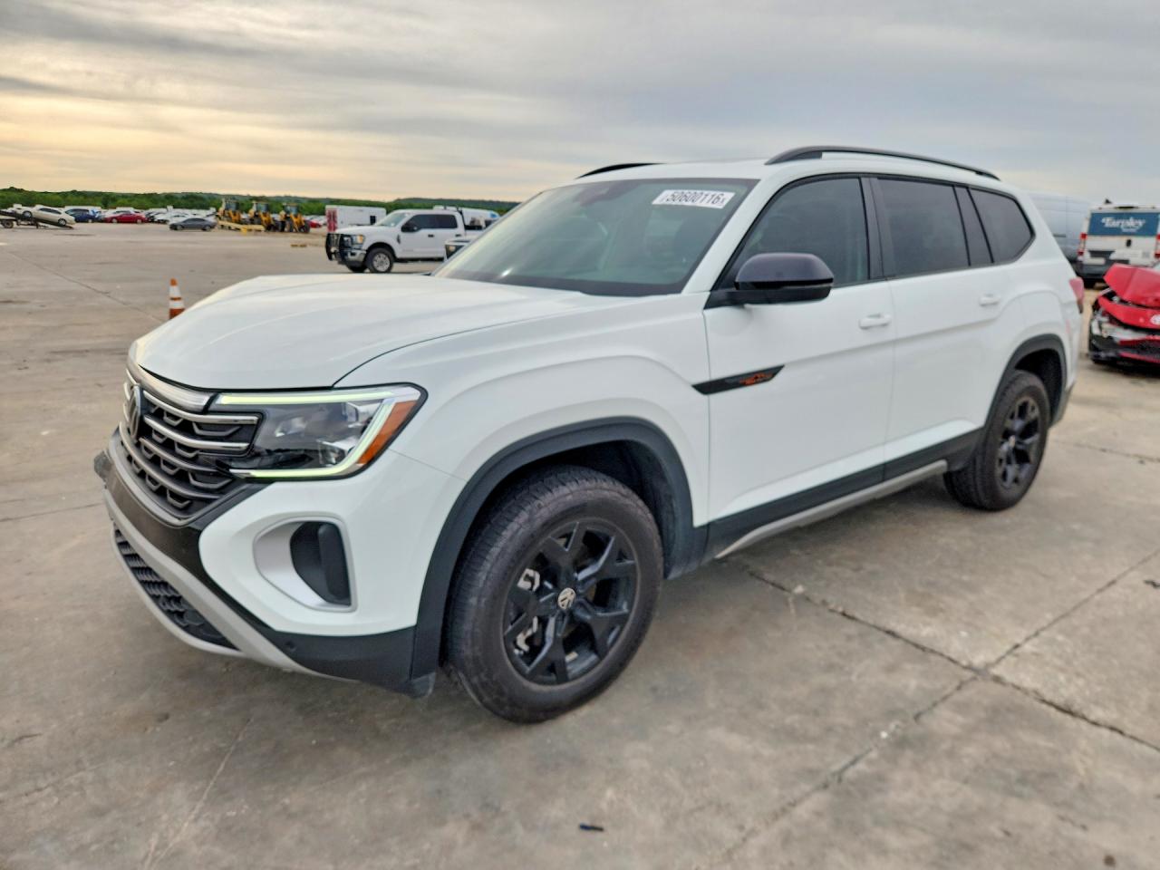 Salvage Volkswagen Atlas Image