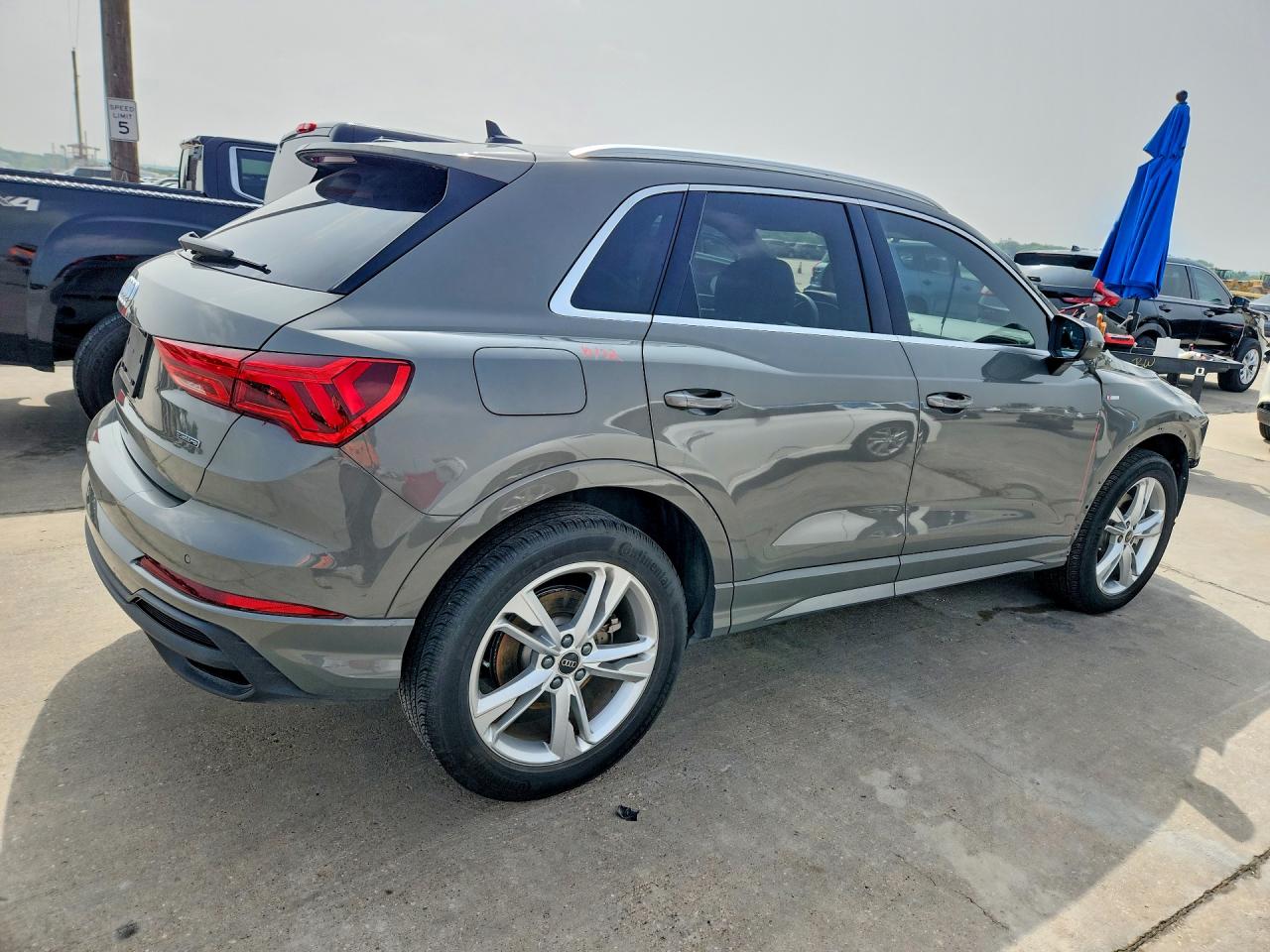 Audi Q3 Premium Plus S Line 45