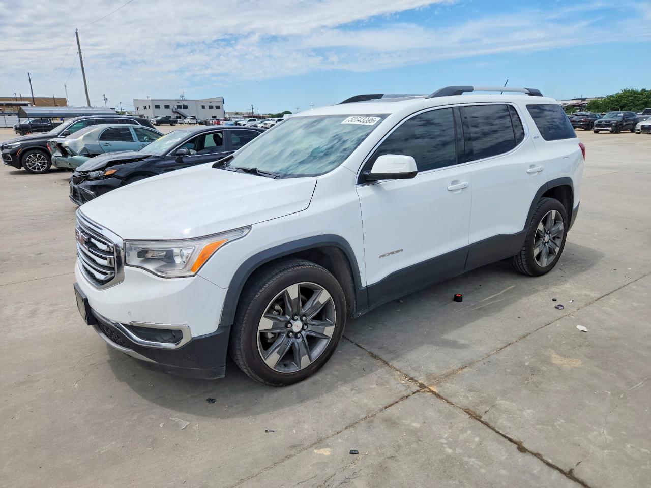 Salvage GMC Acadia Image