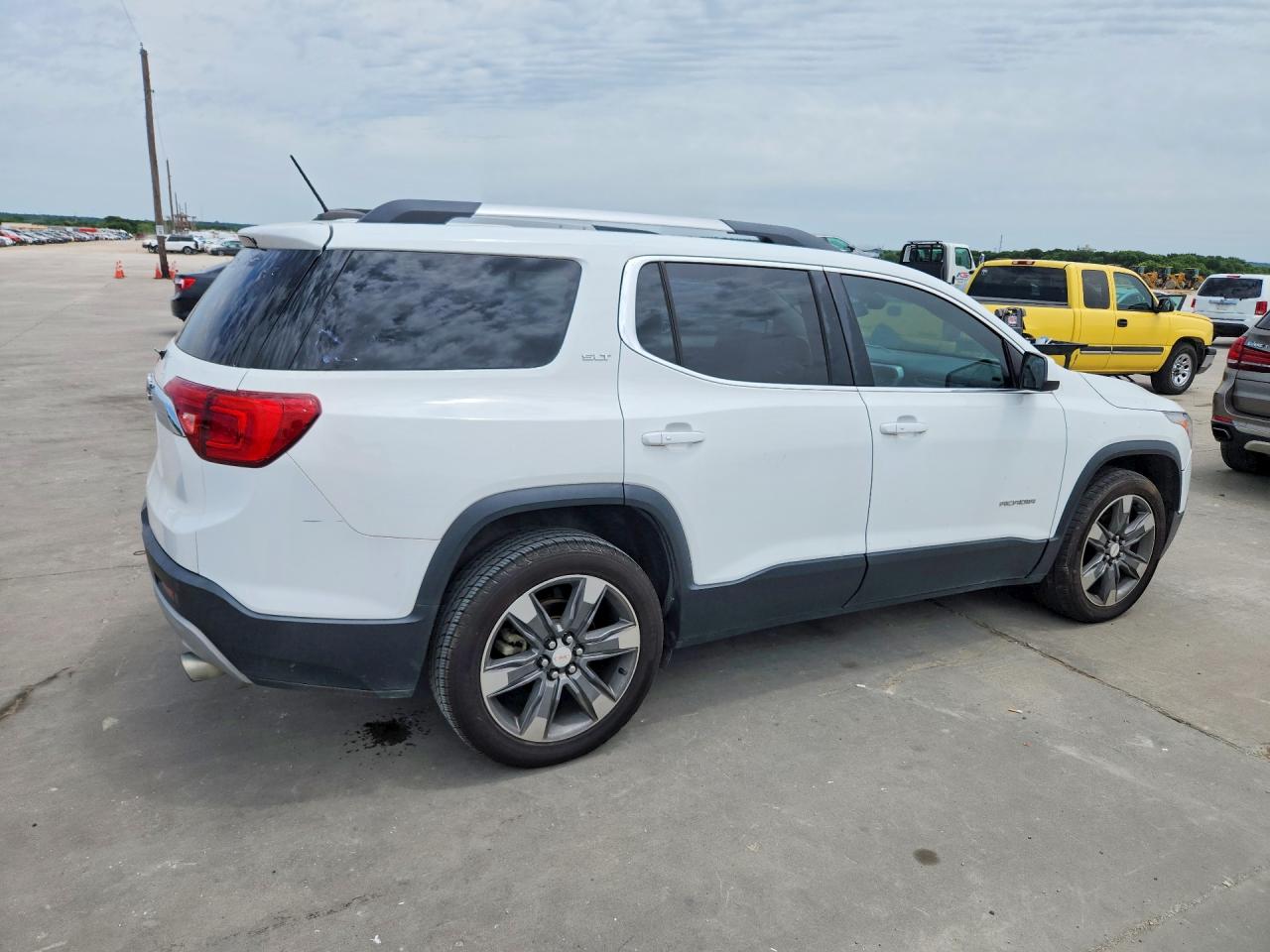 GMC Acadia Slt-2