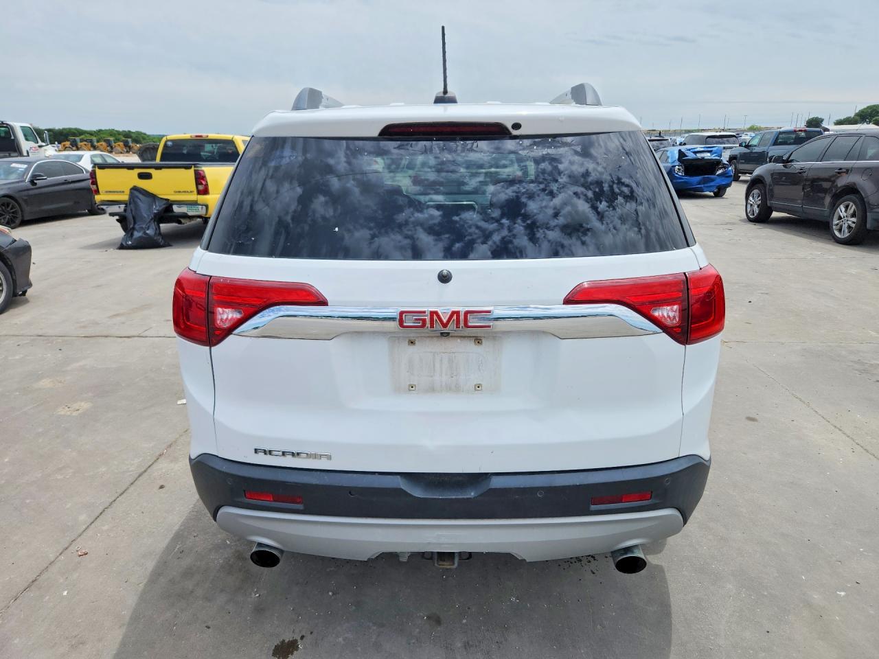 GMC Acadia Slt-2