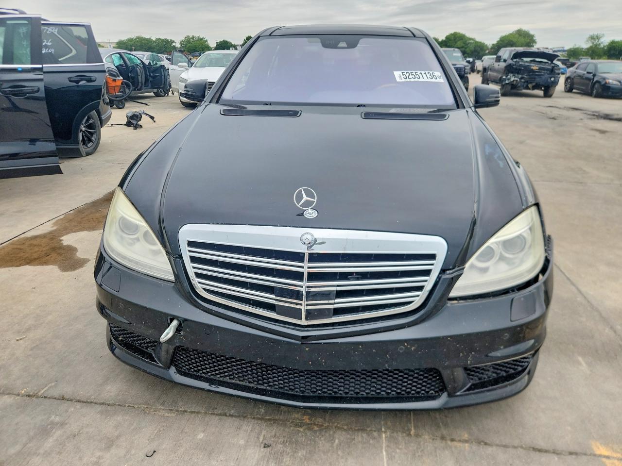 Mercedes-Benz S-Class 550