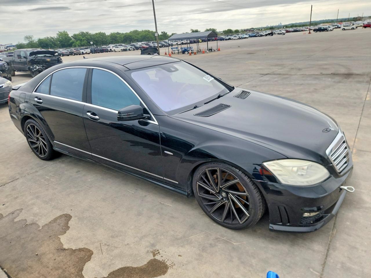 Mercedes-Benz S-Class 550