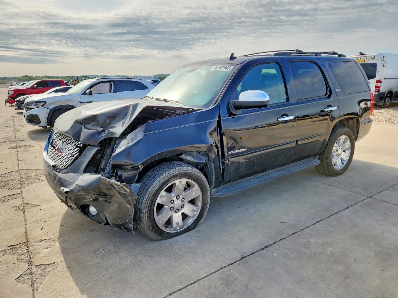 Salvage GMC Yukon Image