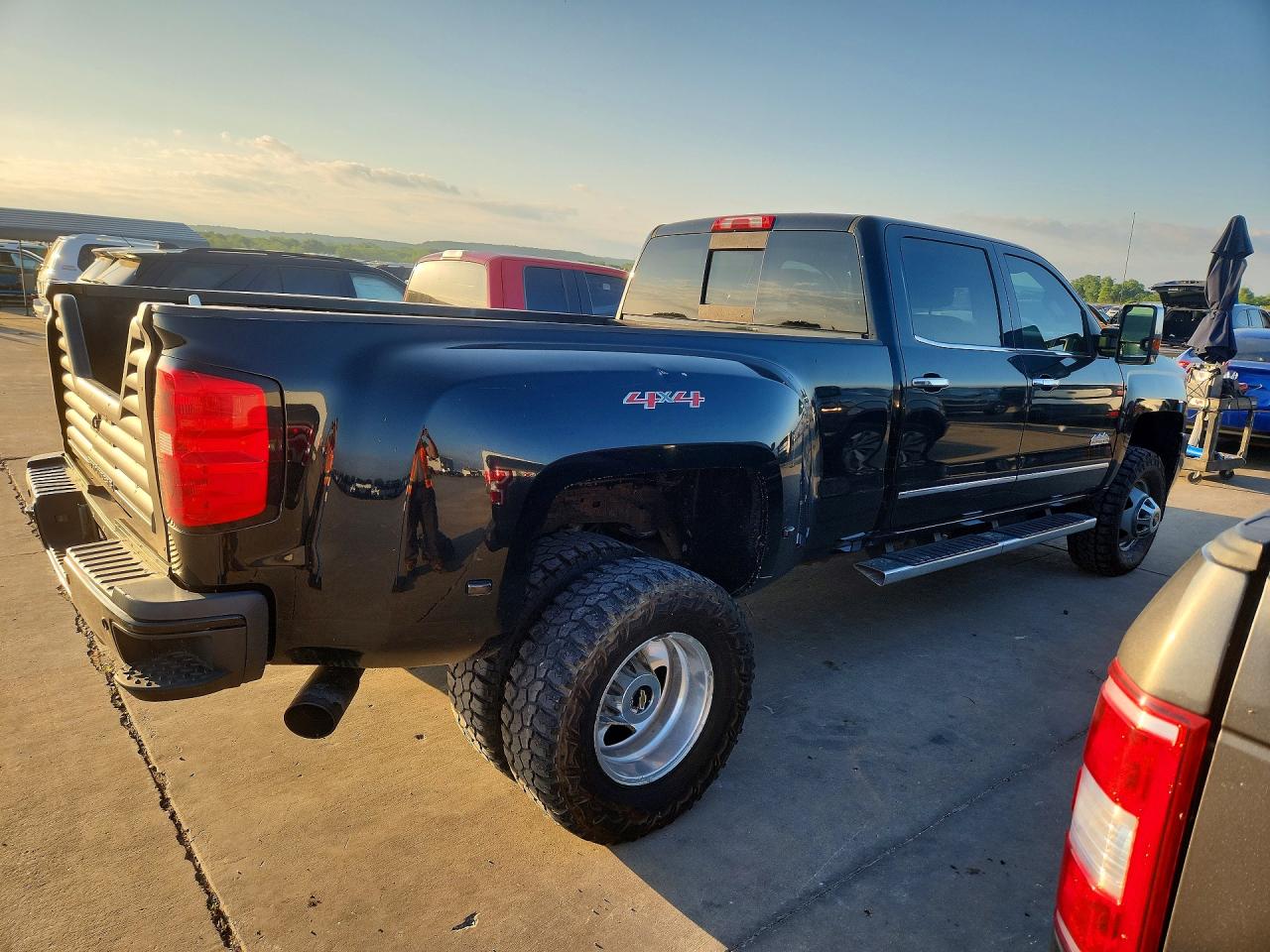 Chevrolet Silverado K3500 High Country