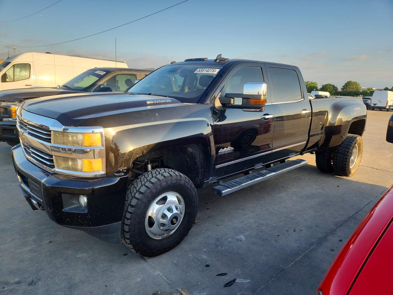 Salvage Chevrolet Silverado Image