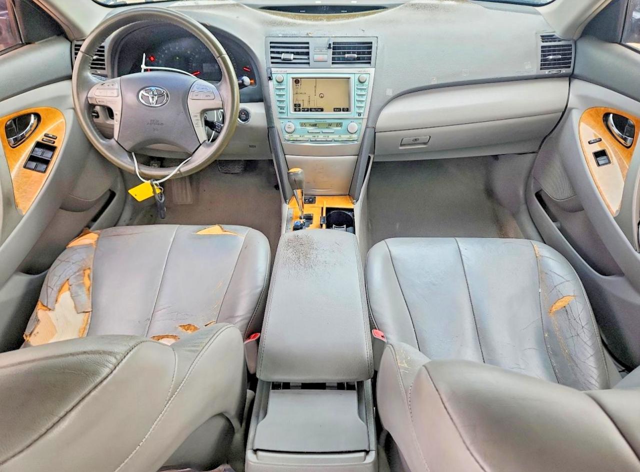 Toyota Camry Xle V6