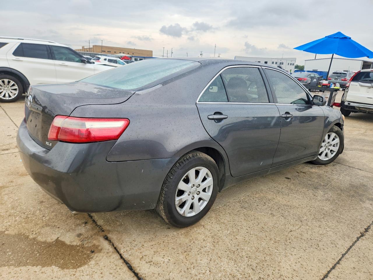 Toyota Camry Xle V6