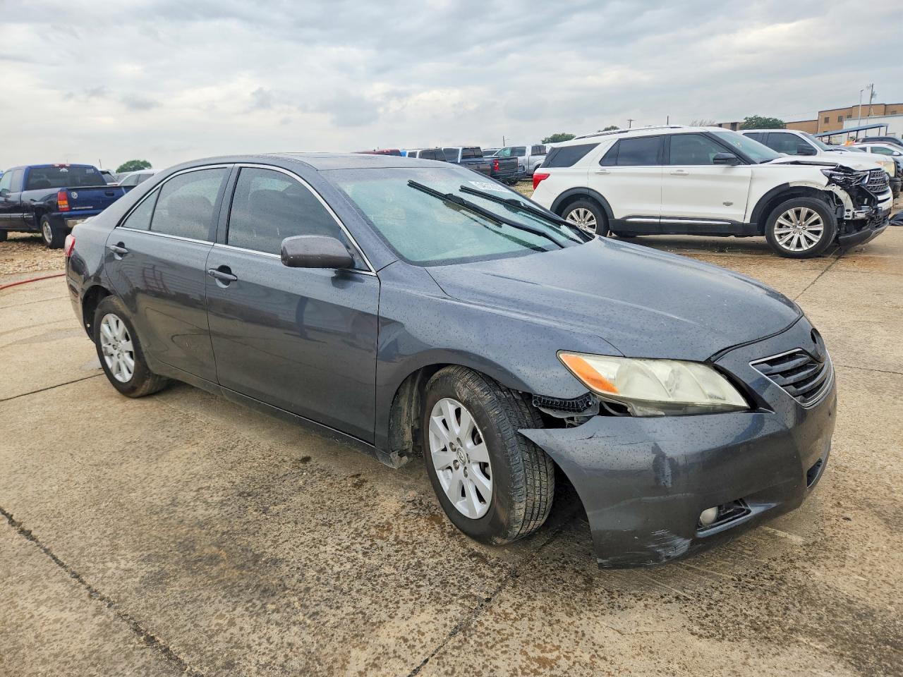 Toyota Camry Xle V6